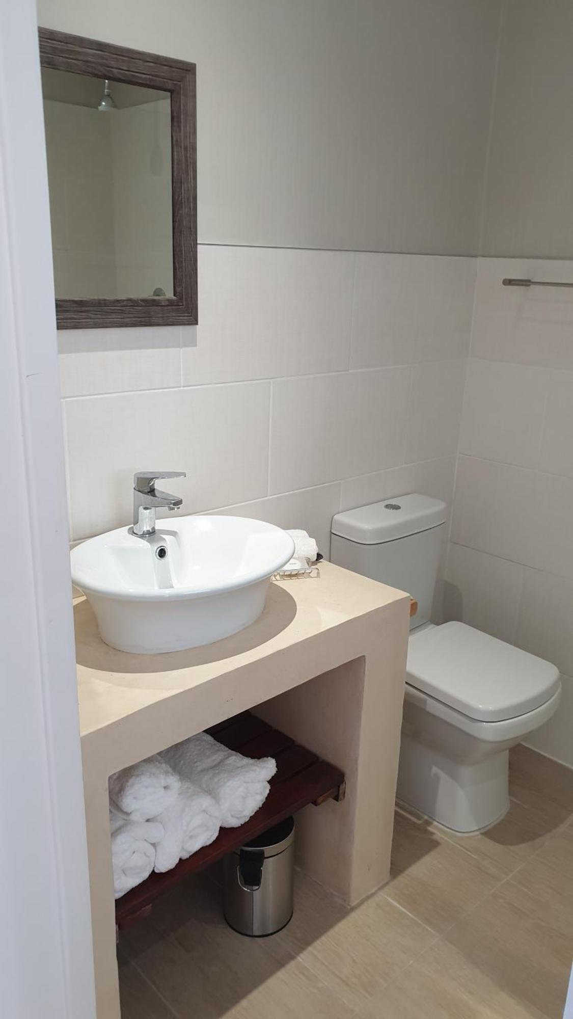 מלון סטראוסבאי Stonehouse On Main חדר תמונה